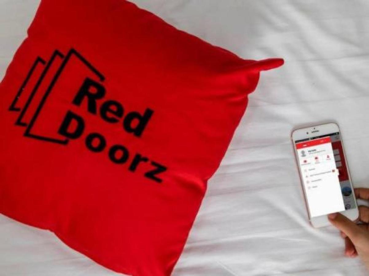 Reddoorz Plus @ Samratulangi Manado Exterior foto